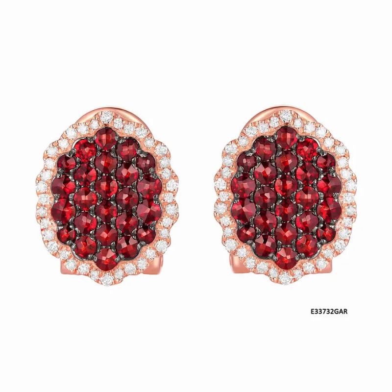 Magie rudého drahokamu: Proč český granát?